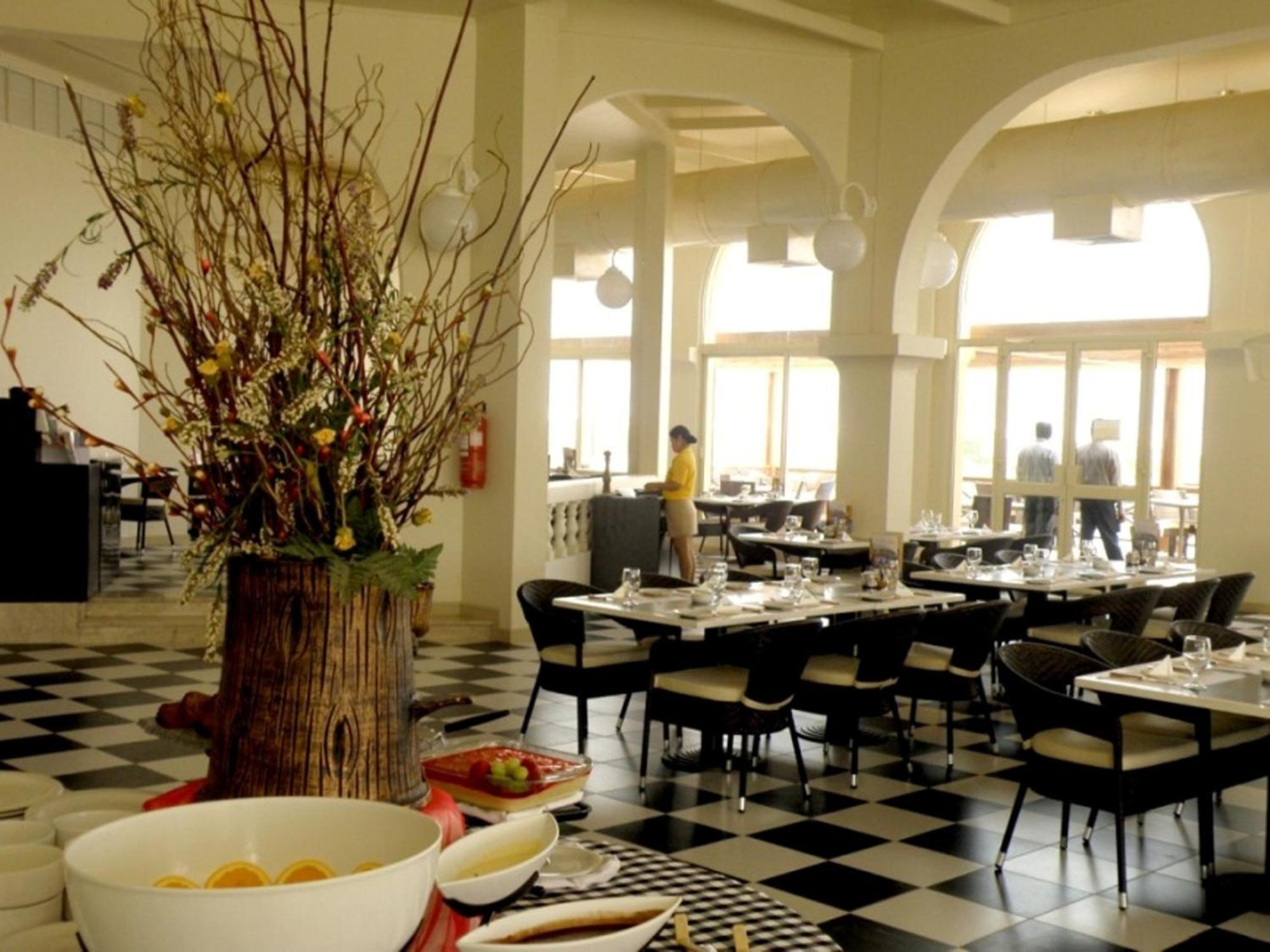 Albander Hotel & Resort Sitrah Extérieur photo